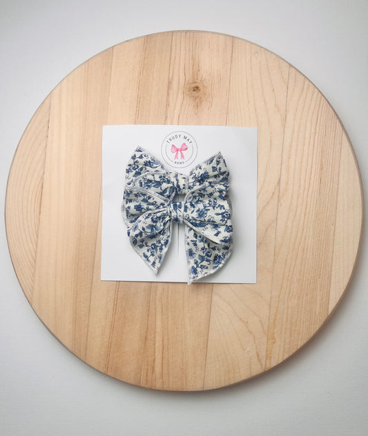 Blue Willow: Piggy Tails